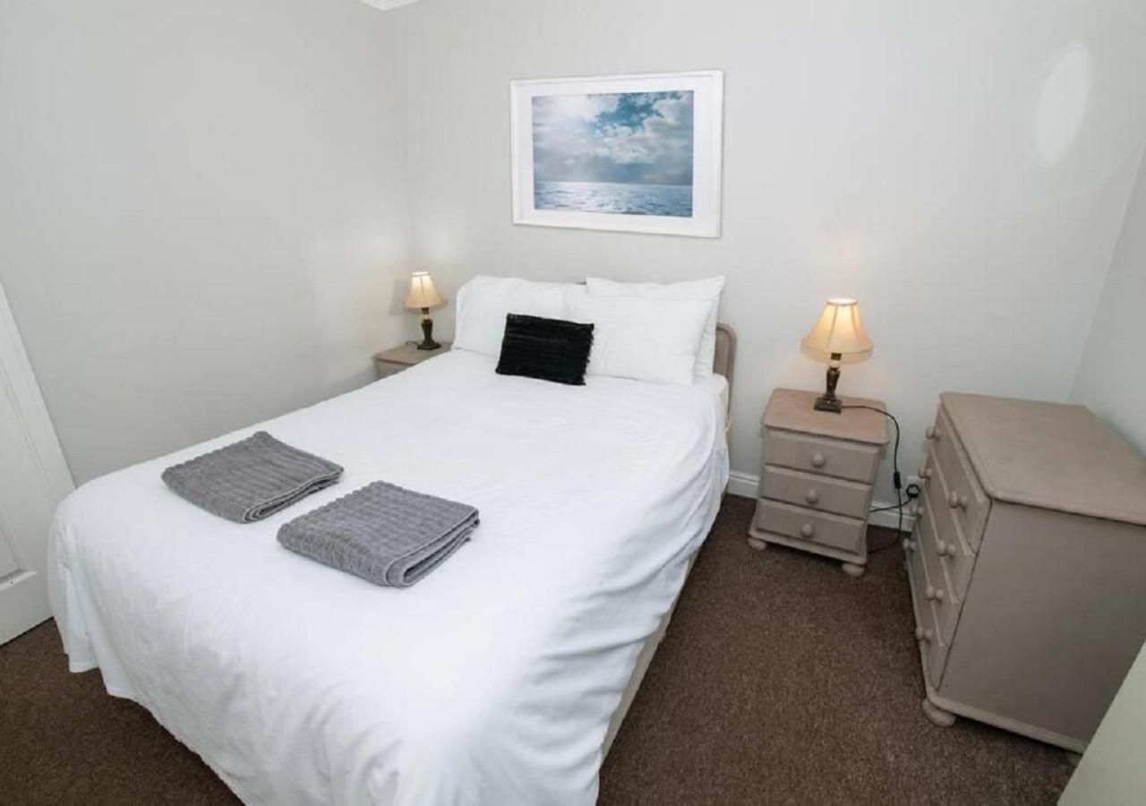 Cormorant - Beautiful 2 Bed Apartment With Sea Views Old Town Scarborough Exterior photo